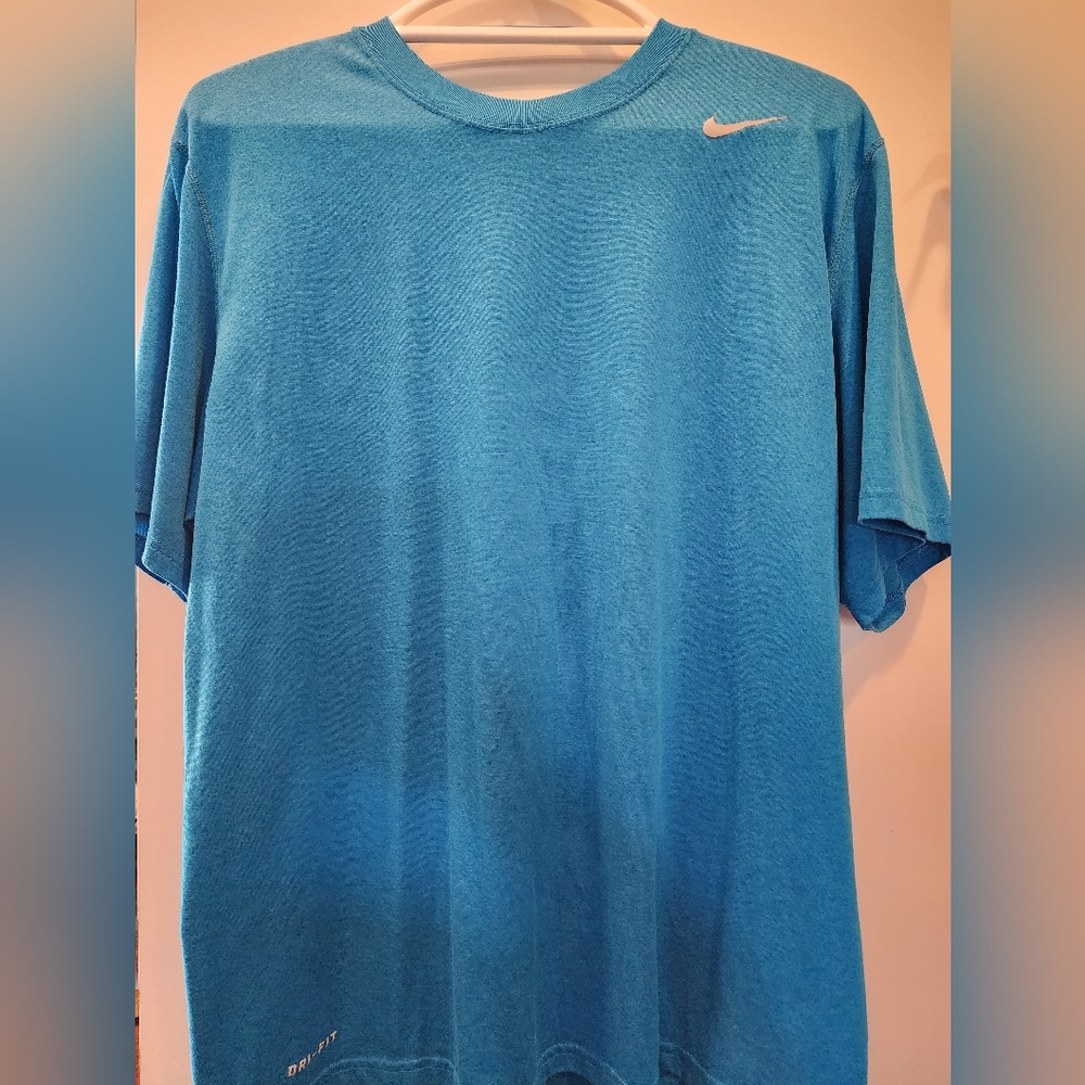 Nike Dri Fit Men's L Indigo Blue Great Condition